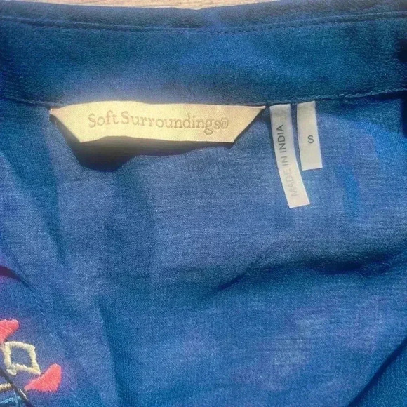 Soft Surroundings Sheer Blue Floral Embroidered Tunic Size S - Picture 4 of 7